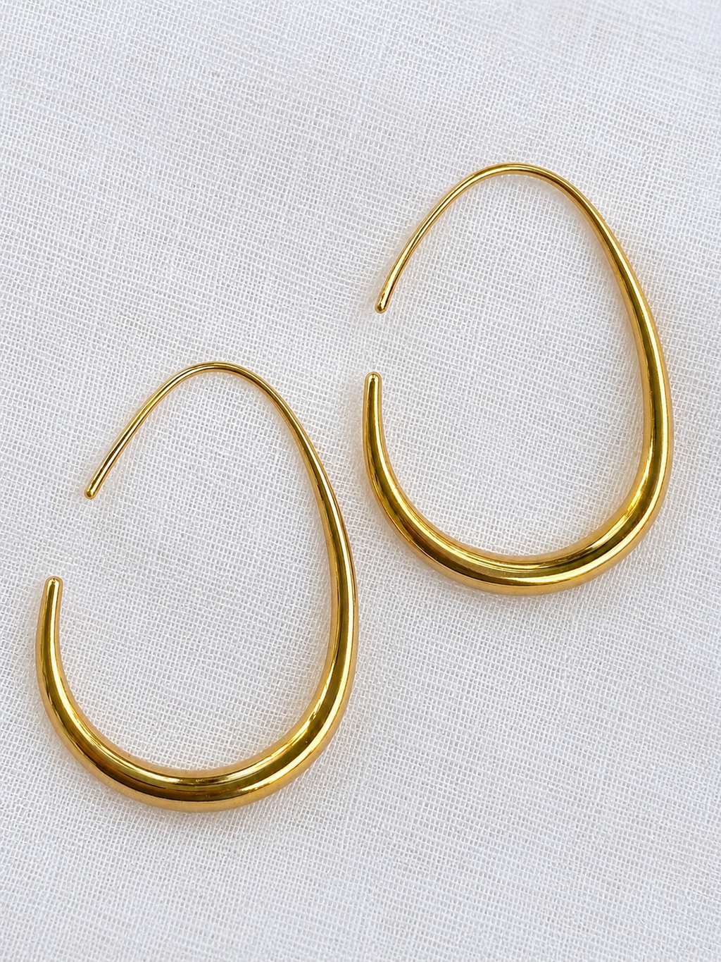 Aretes Aura Dorada | Acero 316L y Baño PVD 18K | Lady Ady