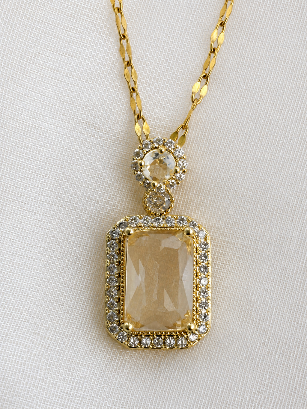 Collar Esencia Radiante | Acero 316L y Baño PVD 18K | Lady Ady