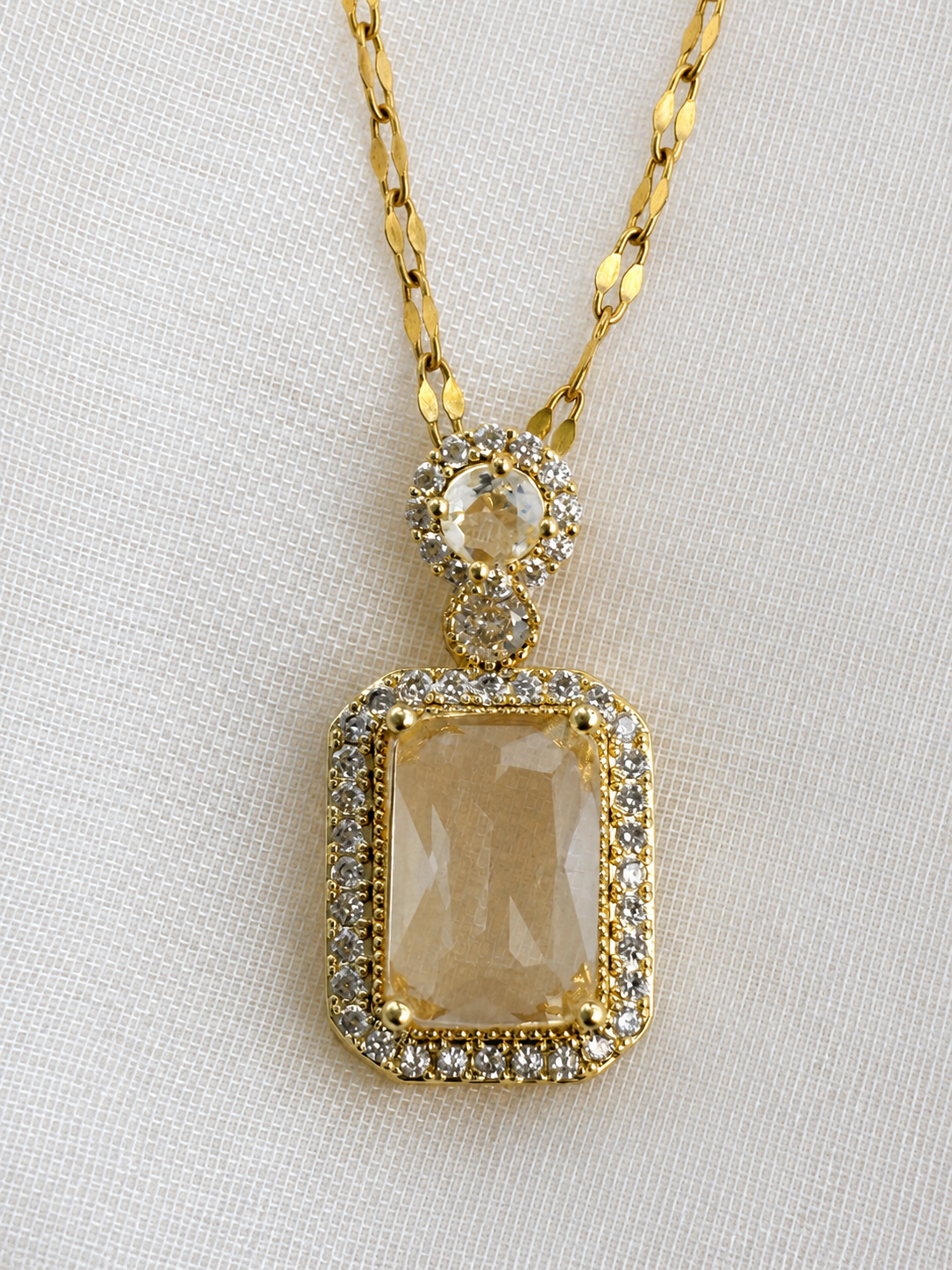 Collar Esencia Radiante | Acero 316L y Baño PVD 18K | Lady Ady
