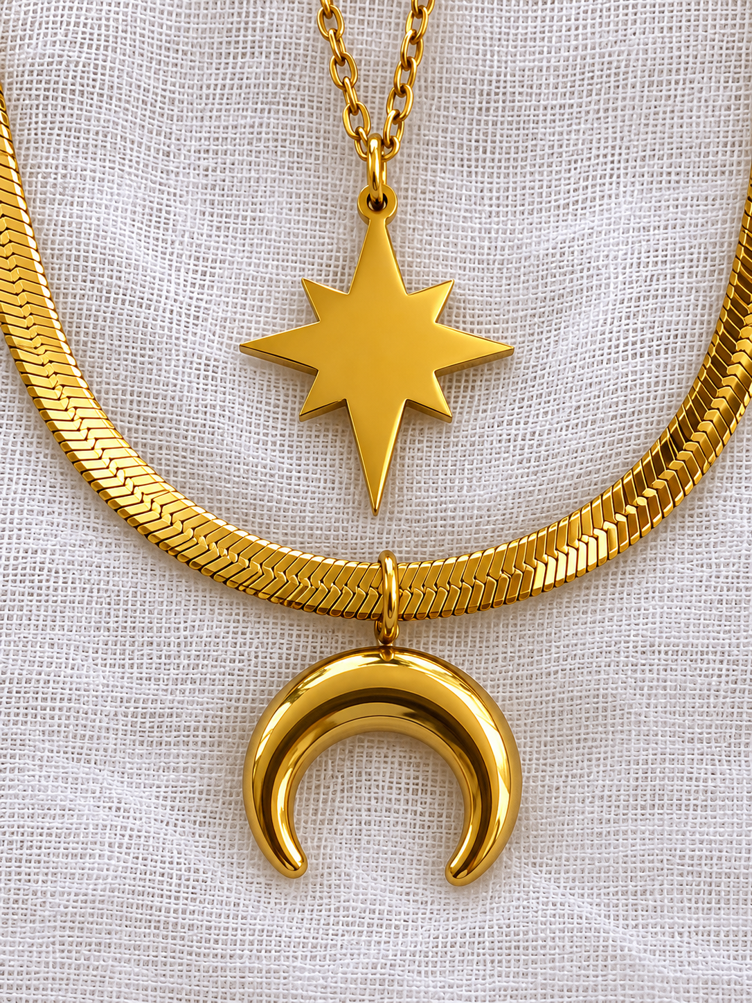 Collar Luna y Estrella Celestial |Acero 316L y Baño PVD 18K | Lady Ady