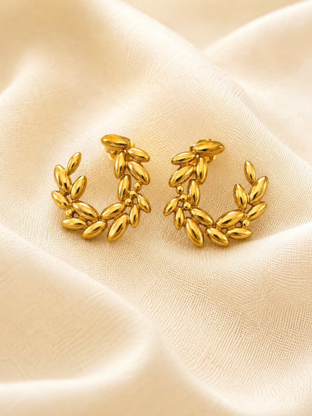 Aretes Laurel Dorado